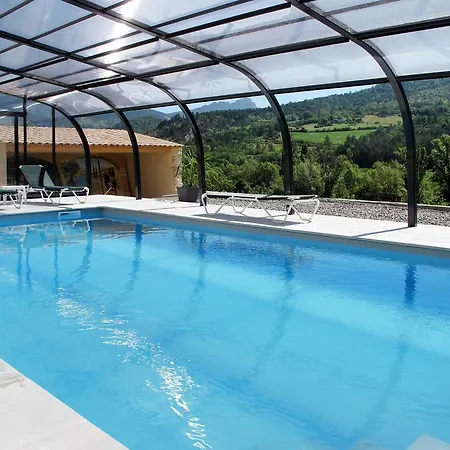 Landgut Mit Pool Апартаменты Remuzat